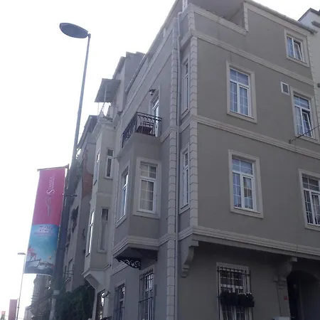Corner Taksim Aparthotel