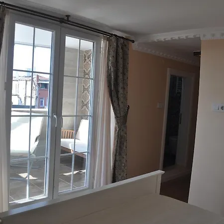 Corner Taksim 公寓式酒店 3*