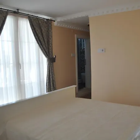 Corner Taksim Aparthotel Istanboel