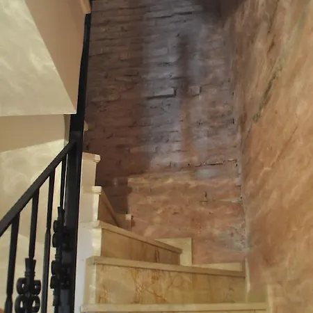 Corner Taksim 3*