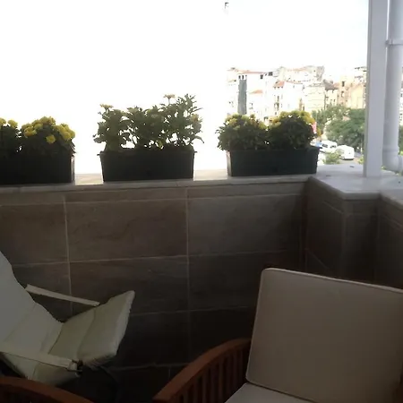 Corner Taksim 3*