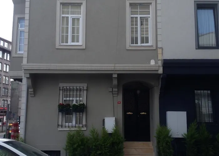 Corner Taksim Lägenhetshotell 3*