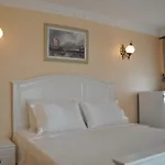 Corner Taksim Ξενοδοχείο με διαμερίσματα 3*