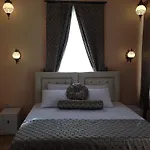 Corner Taksim 3*