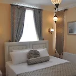 Ξενοδοχείο με διαμερίσματα Corner Taksim