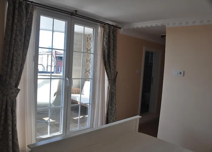 Corner Taksim 아파트호텔 3*