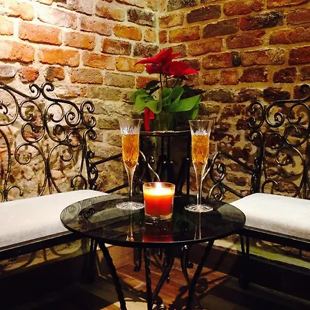 Corner Taksim Aparthotel 3*